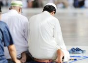 Arti Mimpi Sholat Jumat: Apa Maknanya untuk Kehidupanmu?