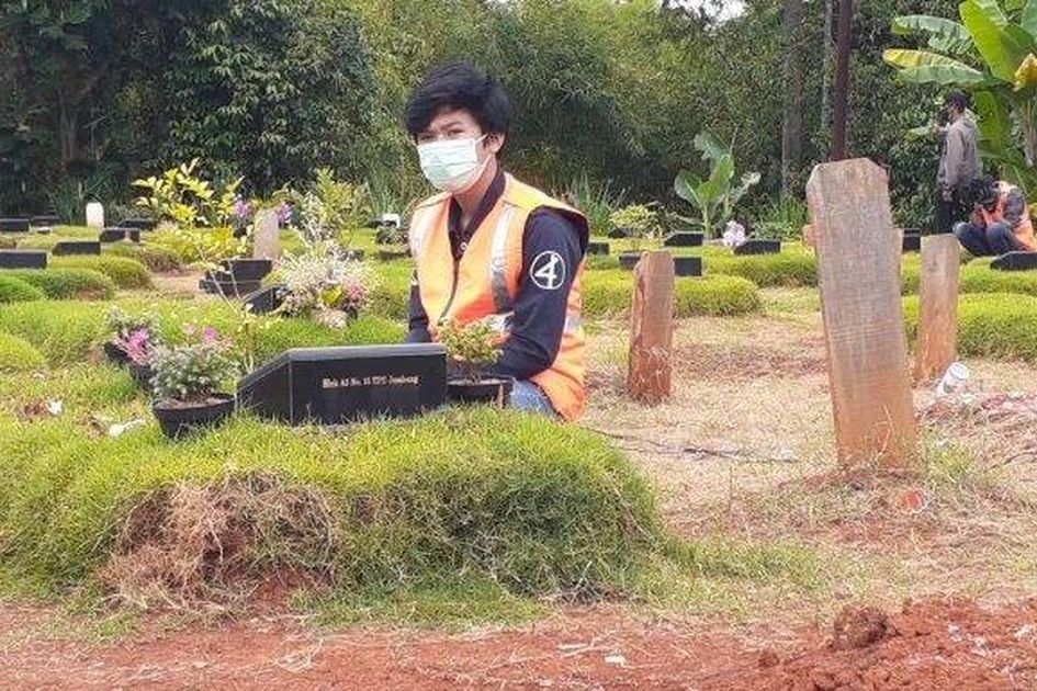 Arti Mimpi Ziarah ke Makam Keluarga: Apa yang Perlu Kamu Tahu?