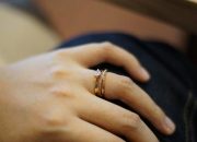 Arti Mimpi Pakai Cincin Emas: Simbol Keberuntungan atau Cinta?