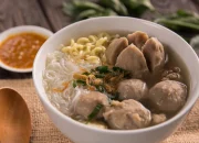 Arti Mimpi Makan Bakso: Apa Sih Maknanya?